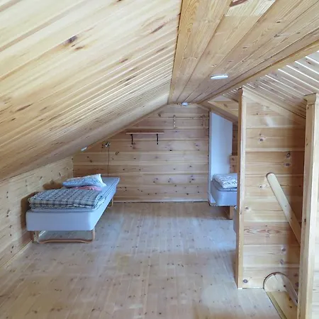 Arctic Polar Village 假日公园