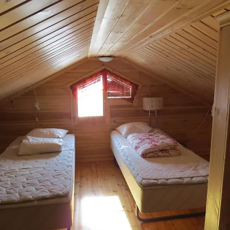Kompleks wypoczynkowy Arctic Polar Village 3*