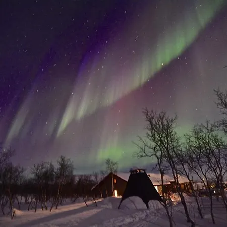 Arctic Polar Village منتزه العطل