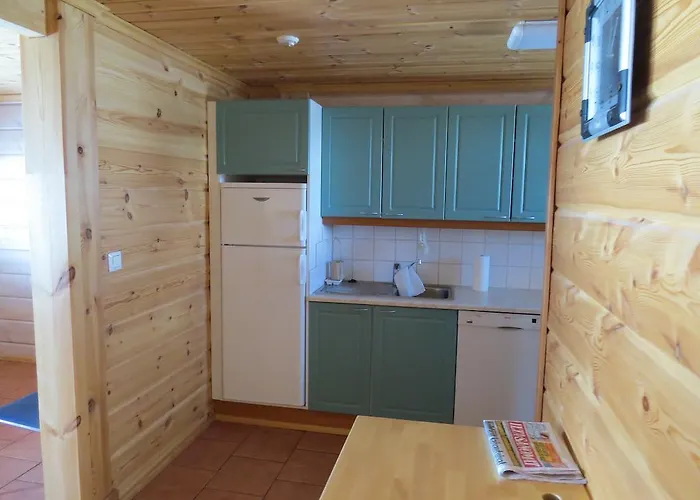 Arctic Polar Village ホリデーパーク キルピスヤルヴィ